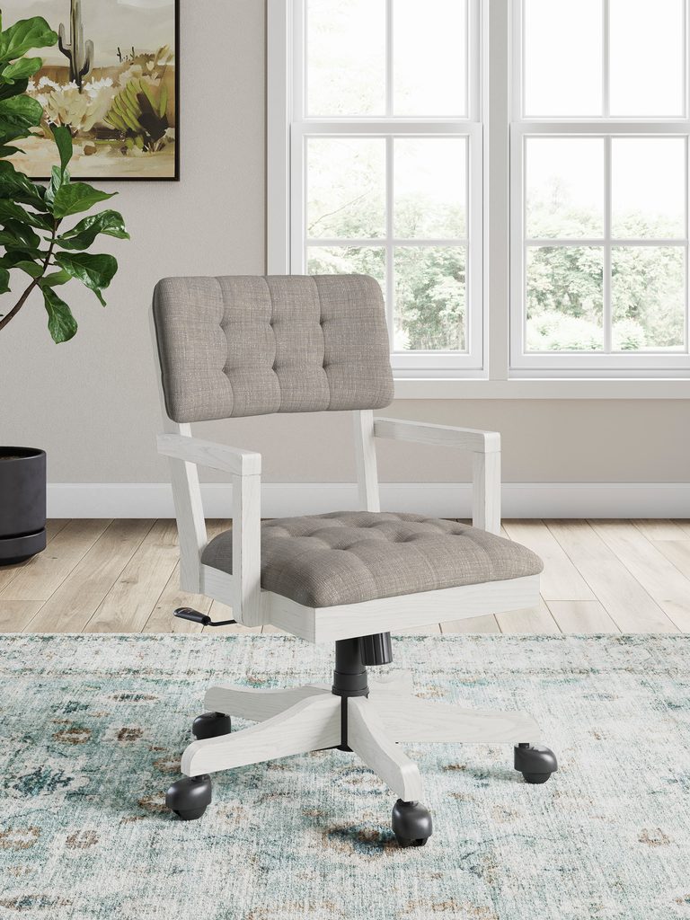 01A - Office Chair